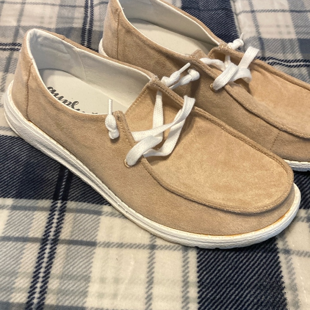 Gypsy Jazz Tan Loafers Slip-Ons Casual - Picture 3 of 7